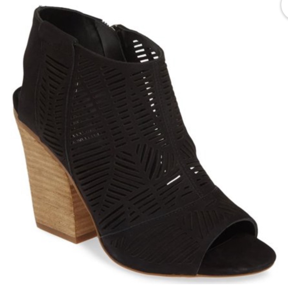 Vince Camuto Kimora Open Toe Black Suede Cutout Block Heel Ankle Bootie, sz 8,5